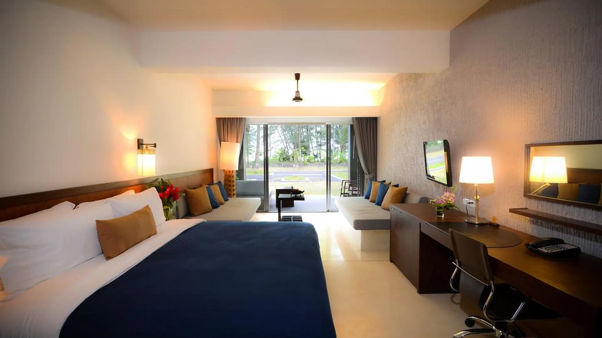 Grand Southsea Khaolak Beach Resort Khao Lak