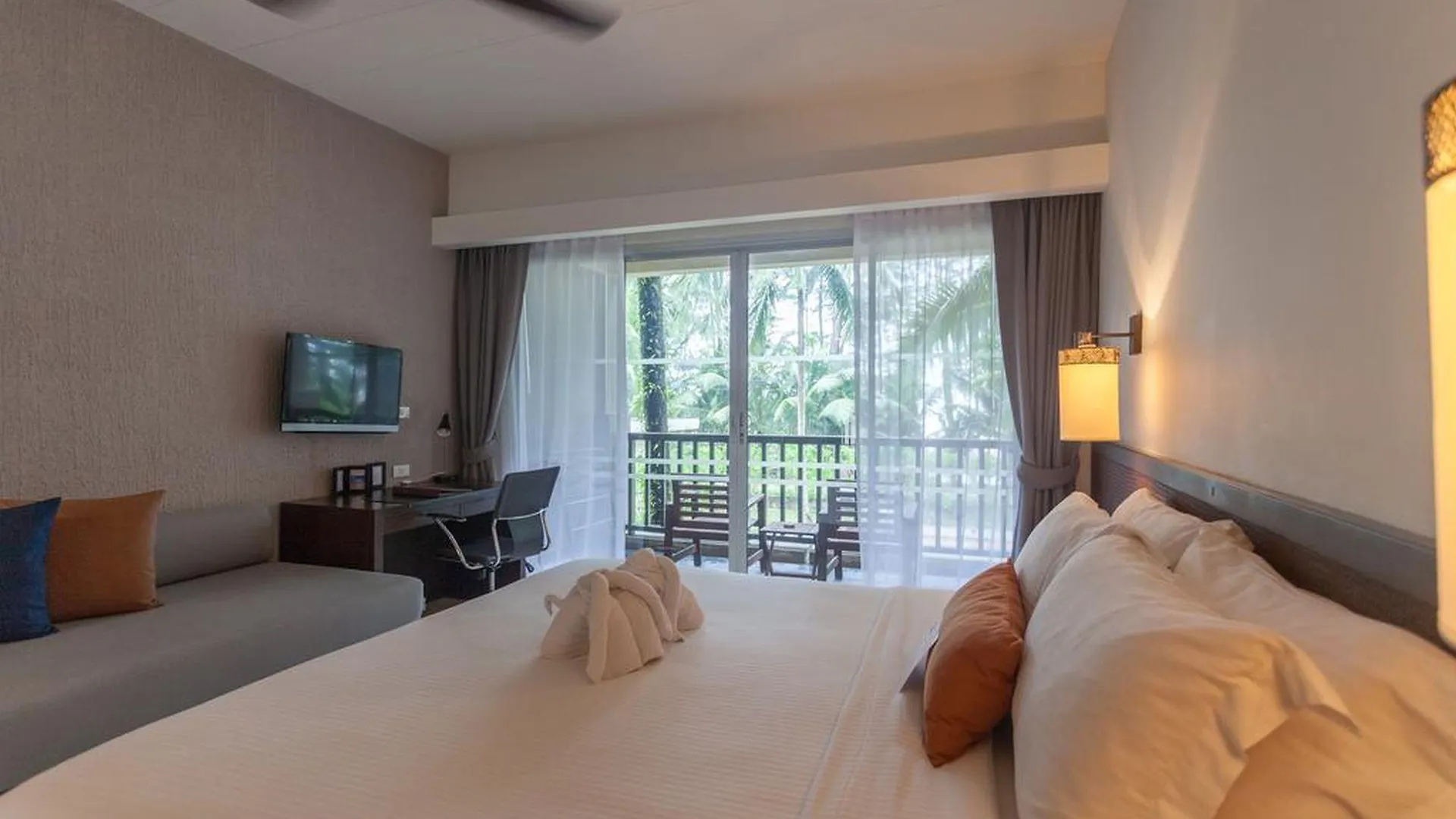 Grand Southsea Khaolak Beach Resort Khao Lak