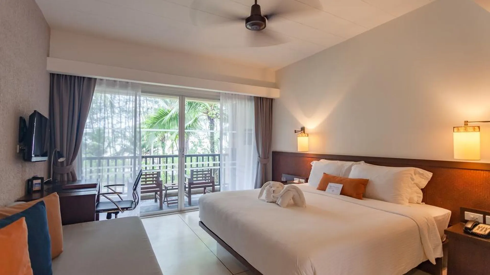 Grand Southsea Khaolak Beach Resort Khao Lak