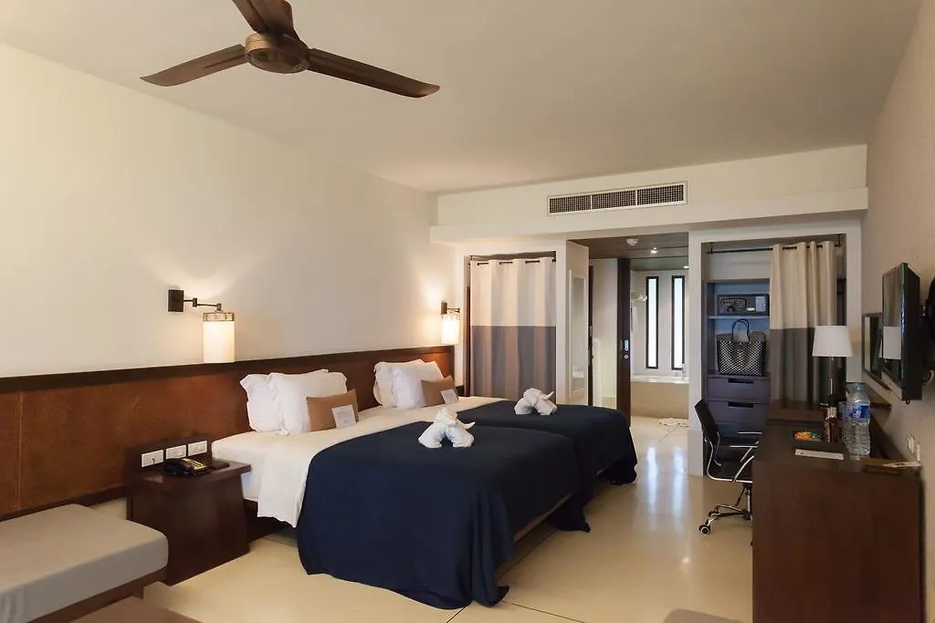 Grand Southsea Khaolak Beach Resort Khao Lak